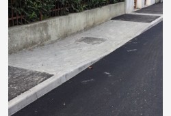 Rifacimento marciapiedi, asfaltatura ed abbattimento barriere architettoniche via della repubblica (10 foto)